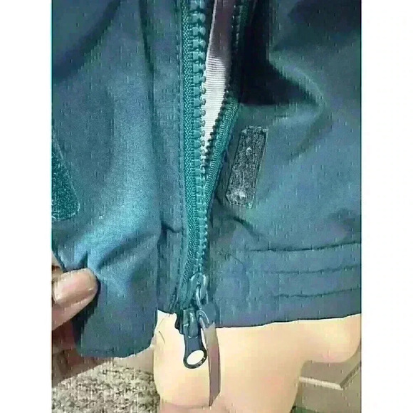 Champion Girls hooded ski or snowboard jacket Kid size XL (14-16) - Picture 7 of 11